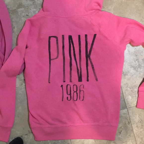 VS Pink bundle - Picture 2 of 6